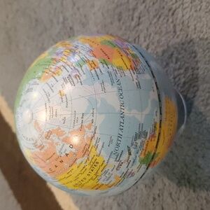 Small globe 12 CM with Magnifier